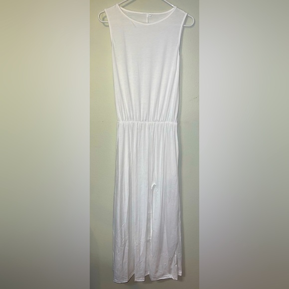 NWT: Women’s Maxi Tank Pullover Solid White Split Thigh Dress! Size Small. - Picture 1 of 14